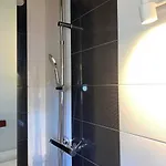Komfortowy W Spokojnej Dzielnicy Апартаменты Вроцлав