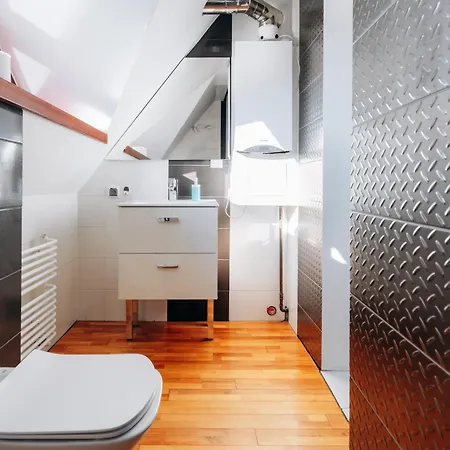 Apartament Komfortowy W Spokojnej Dzielnicy *