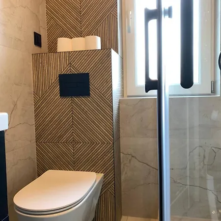 Komfortowy W Spokojnej Dzielnicy Apartament