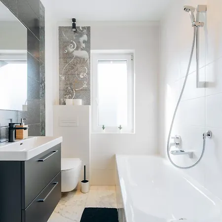 Komfortowy W Spokojnej Dzielnicy Breslavia