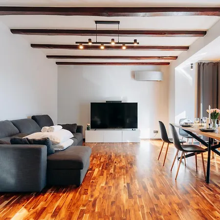 Komfortowy W Spokojnej Dzielnicy Apartment *